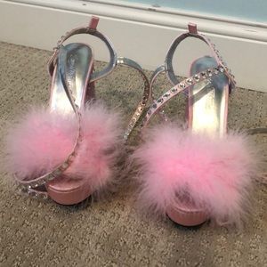 Fluffy Pom Pom shoes